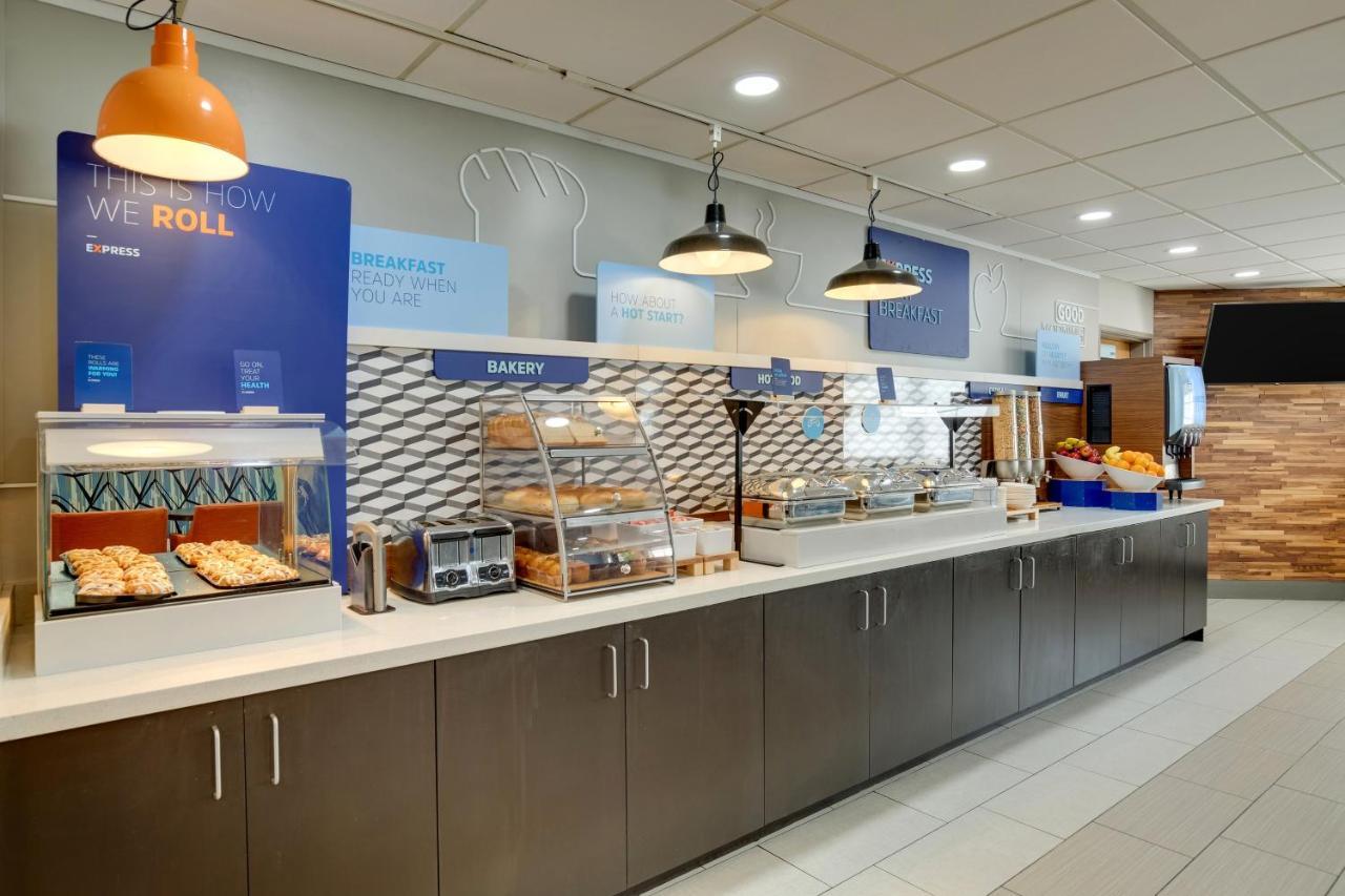 Holiday Inn Express I-95 Capitol Beltway - Largo By Ihg Exterior foto